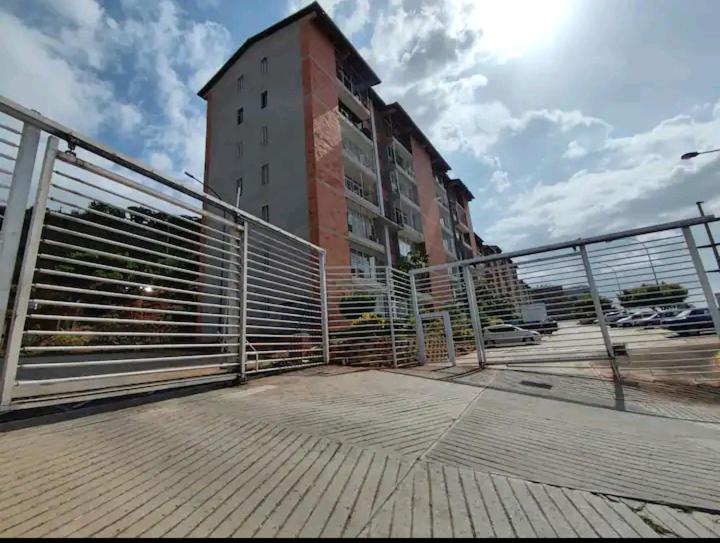 Apartamento Frente Al Aeropuerto De Maiquetia Exterior photo
