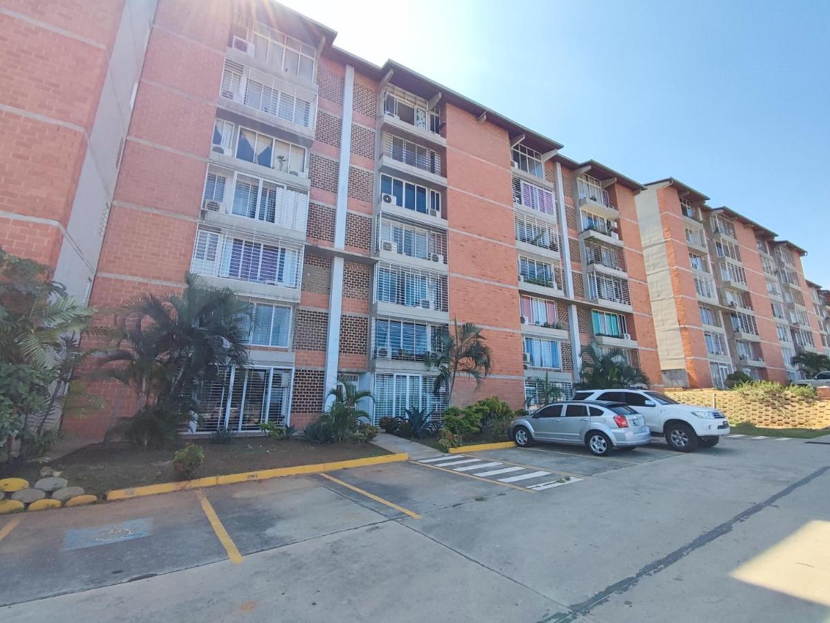 Apartamento Frente Al Aeropuerto De Maiquetia Exterior photo